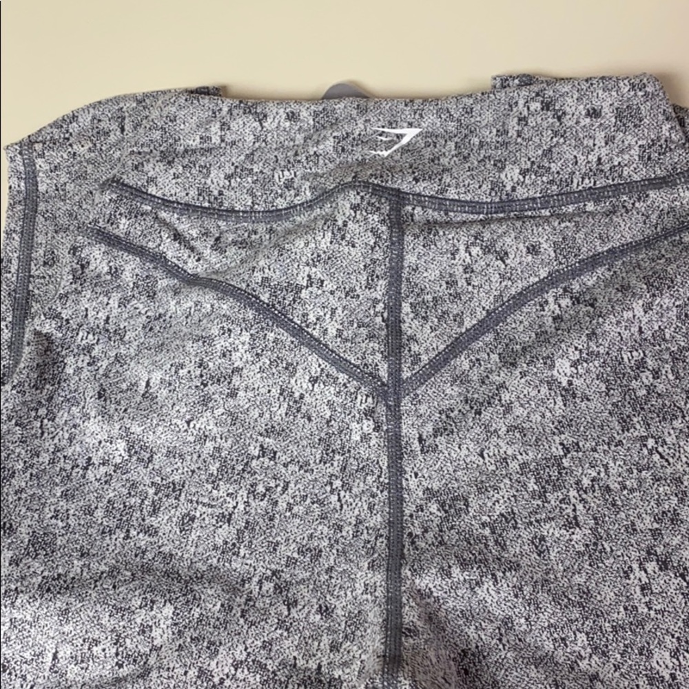 GymShark XS Charcoal Fleur - Picture 5 of 5